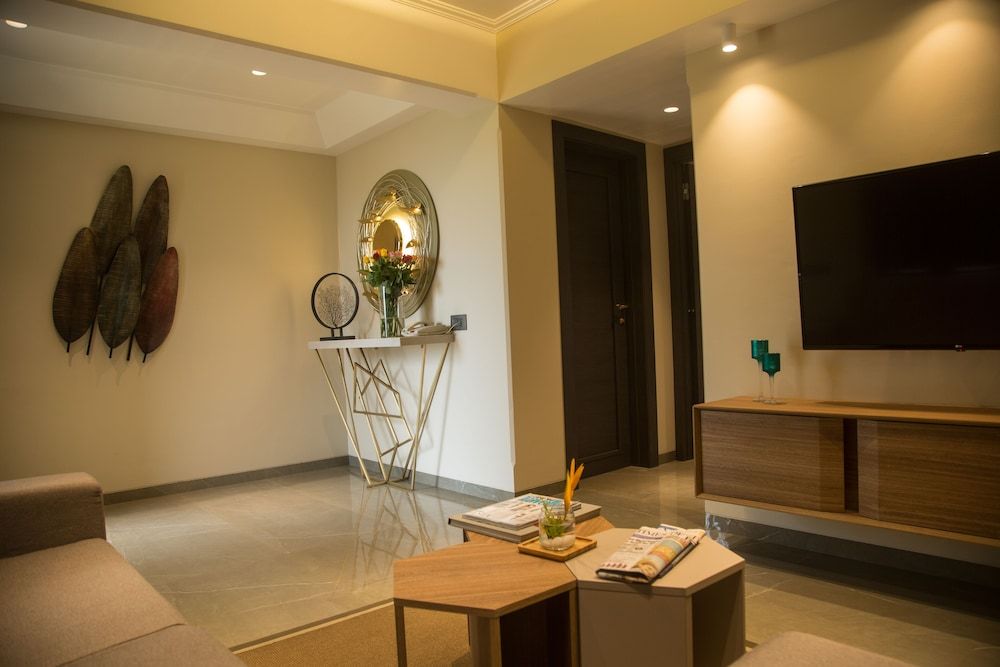 Lake View Villa