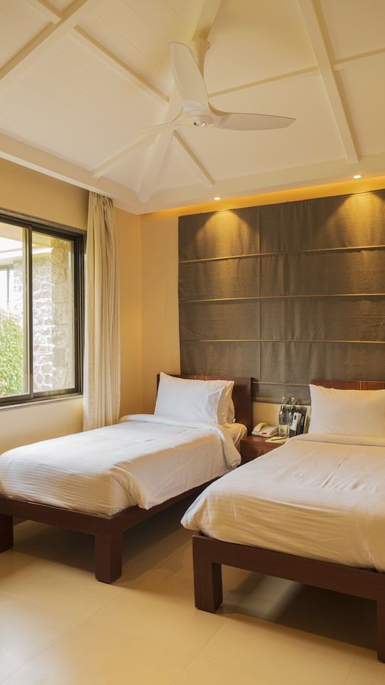 Serene Room with Twin Bed