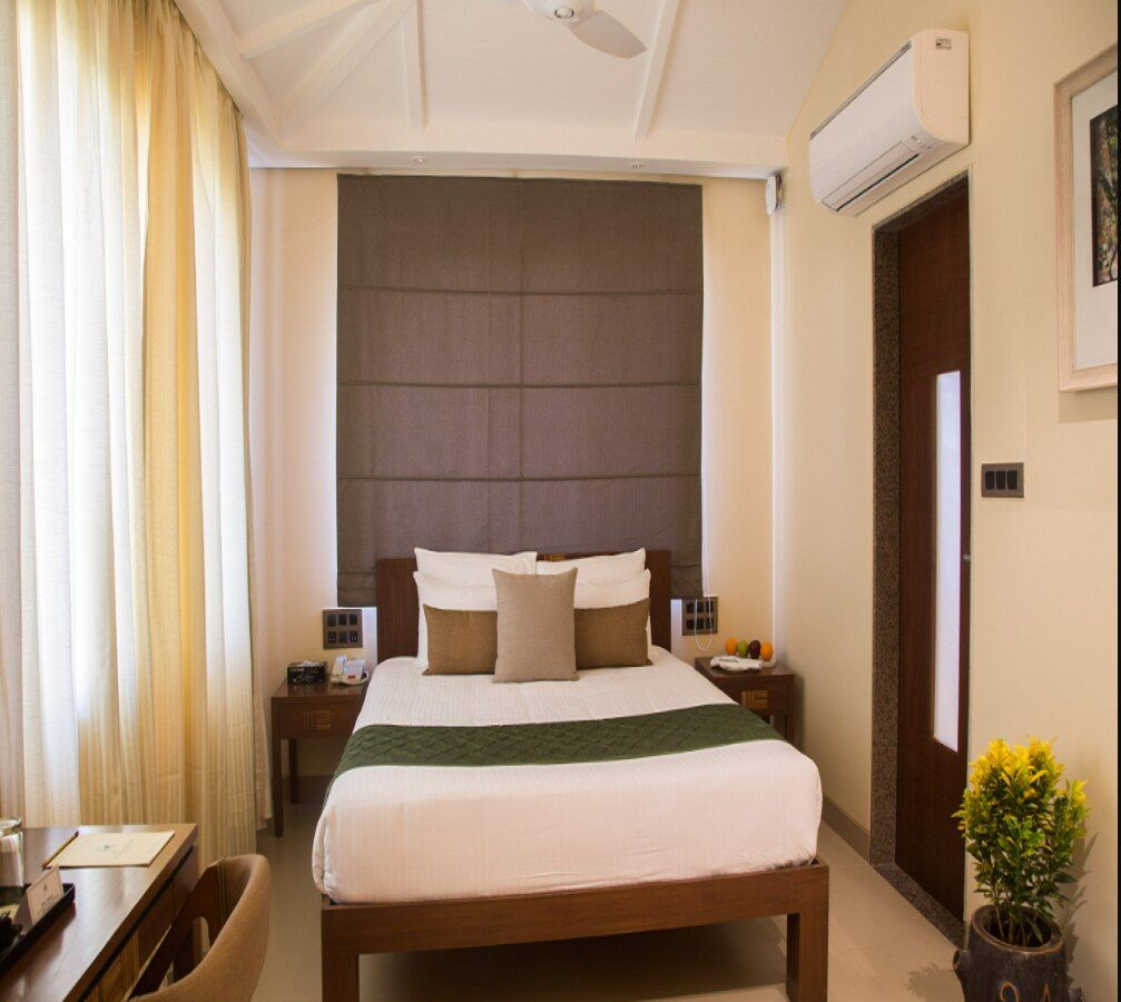 Garden View King Bed Room With Complimentary Activities