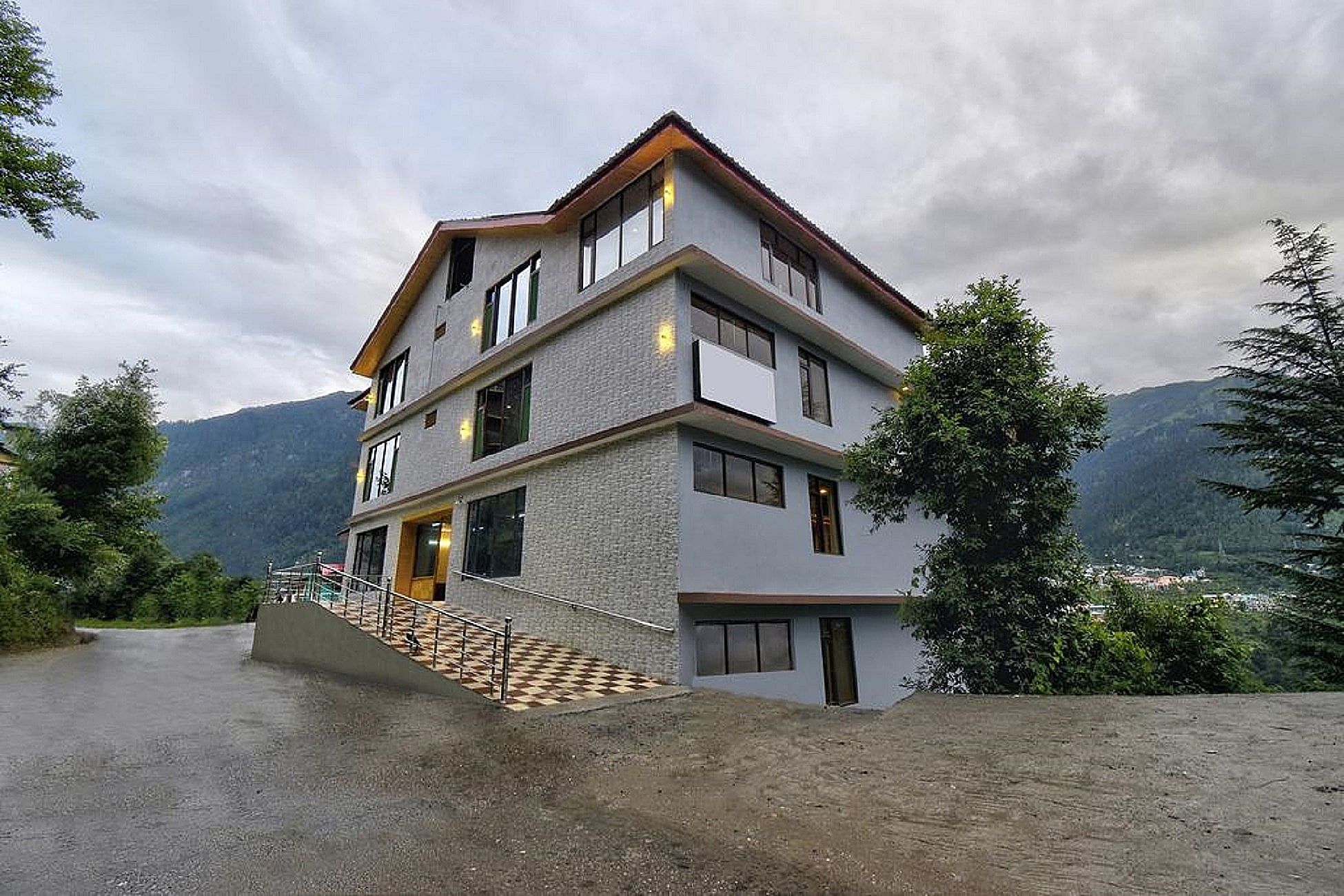 Hotel Exterior