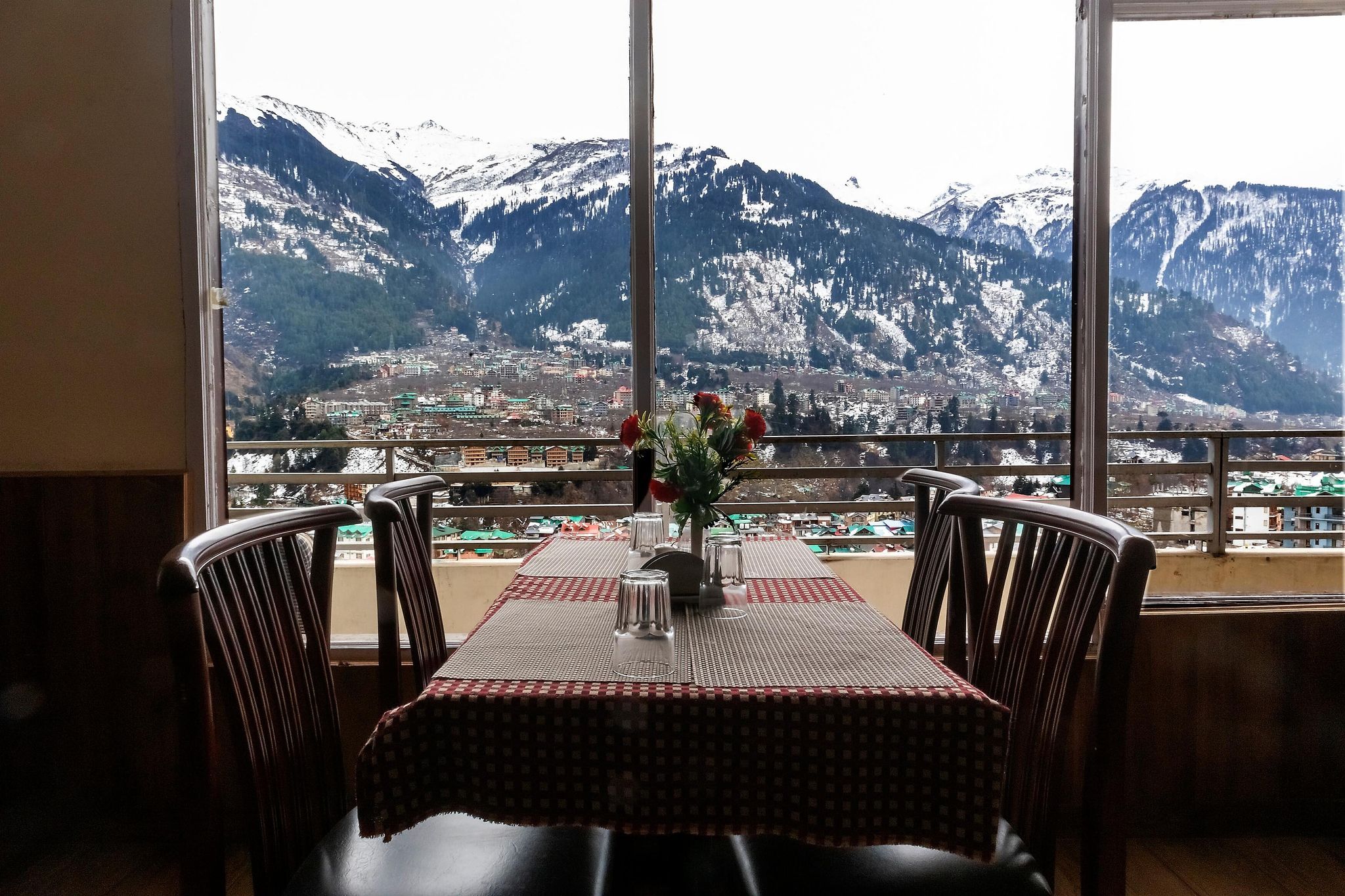 Food & Dining