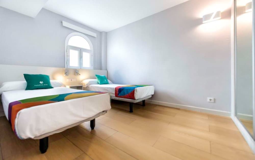 Premium 2 Dormitorios, Edifio anexo (2 adultos + 2 niños)