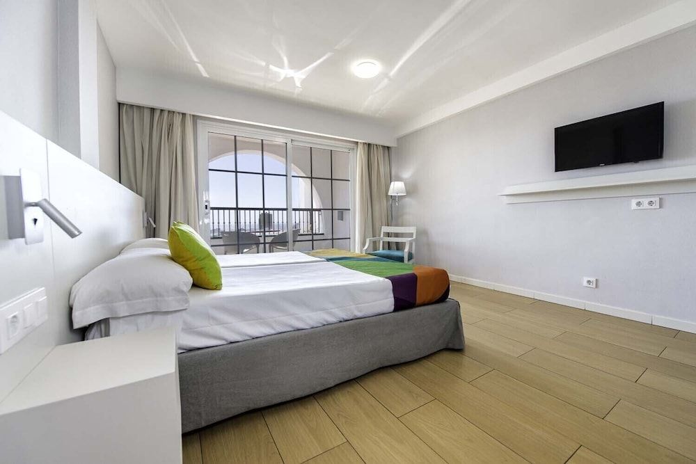 Premium Duplex, Annex Building (3 Adults+ 1 Child)