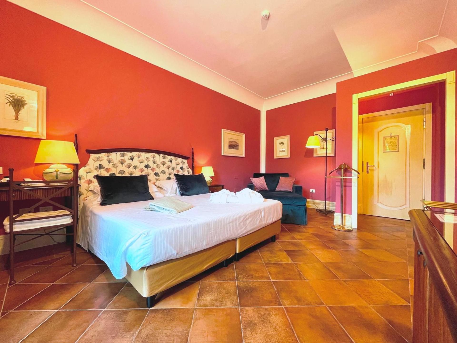 Junior Suite with Pool View