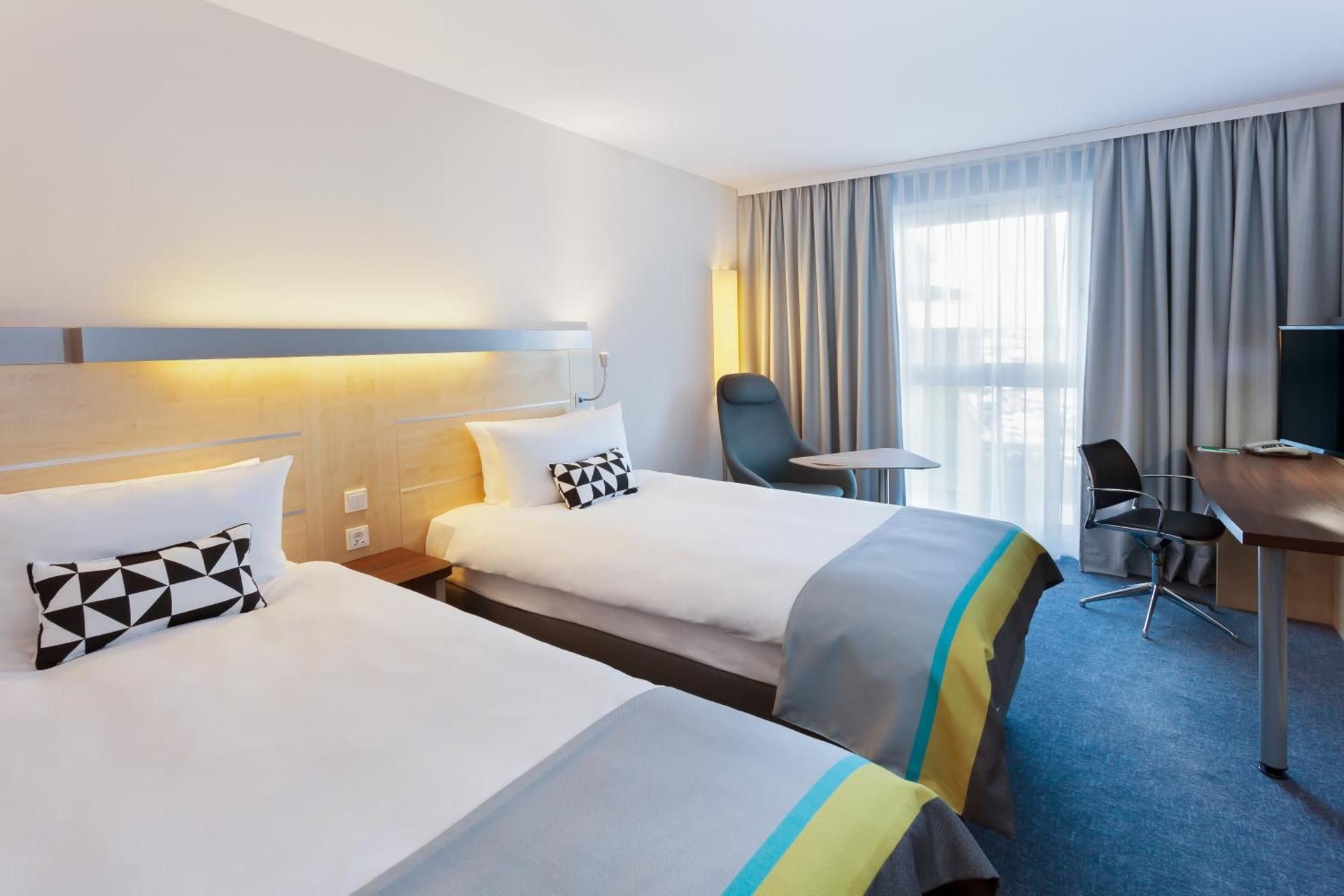 2 Single Beds Standard