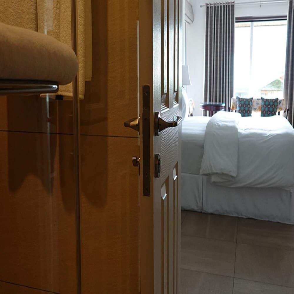 Araiya Palampur Deluxe Room with Valley View 5