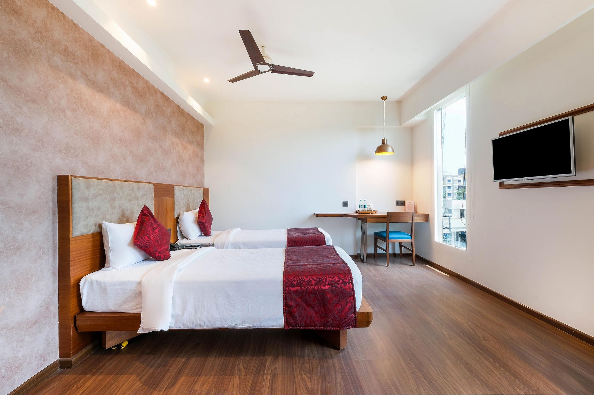 7 Apple Hotel - Viman Nagar Pune Standard Room 3