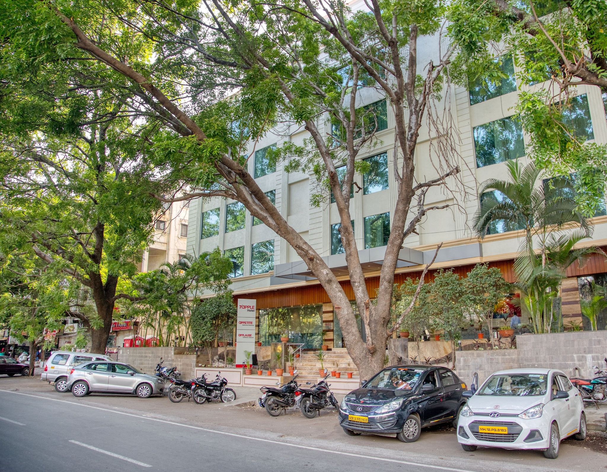 undefined 7 Apple Hotel - Viman Nagar Pune 9