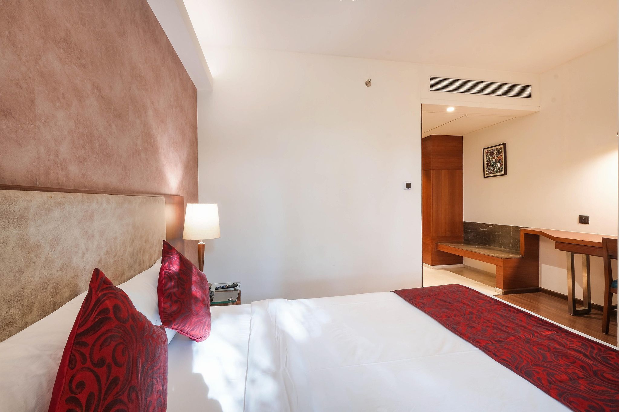 7 Apple Hotel - Viman Nagar Pune Standard Room 2