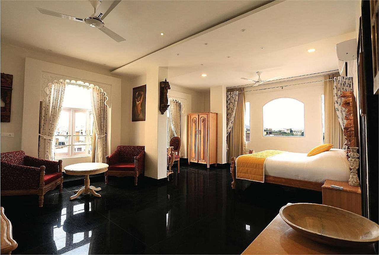 Suite with Spa Bath