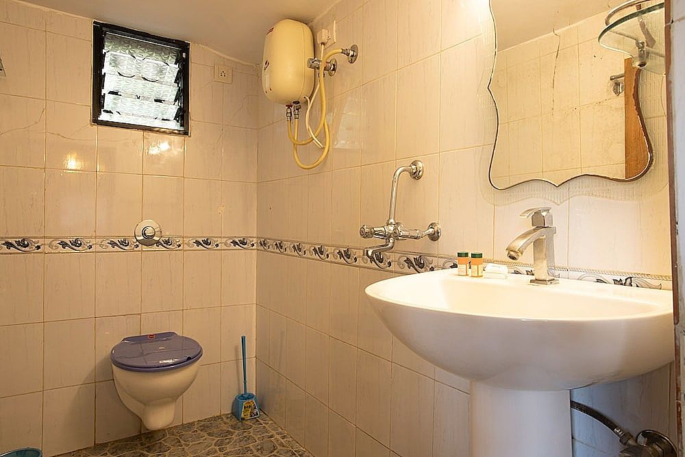 Casa Margarida Standard Apartment, 1 King Bed, Garden View 12