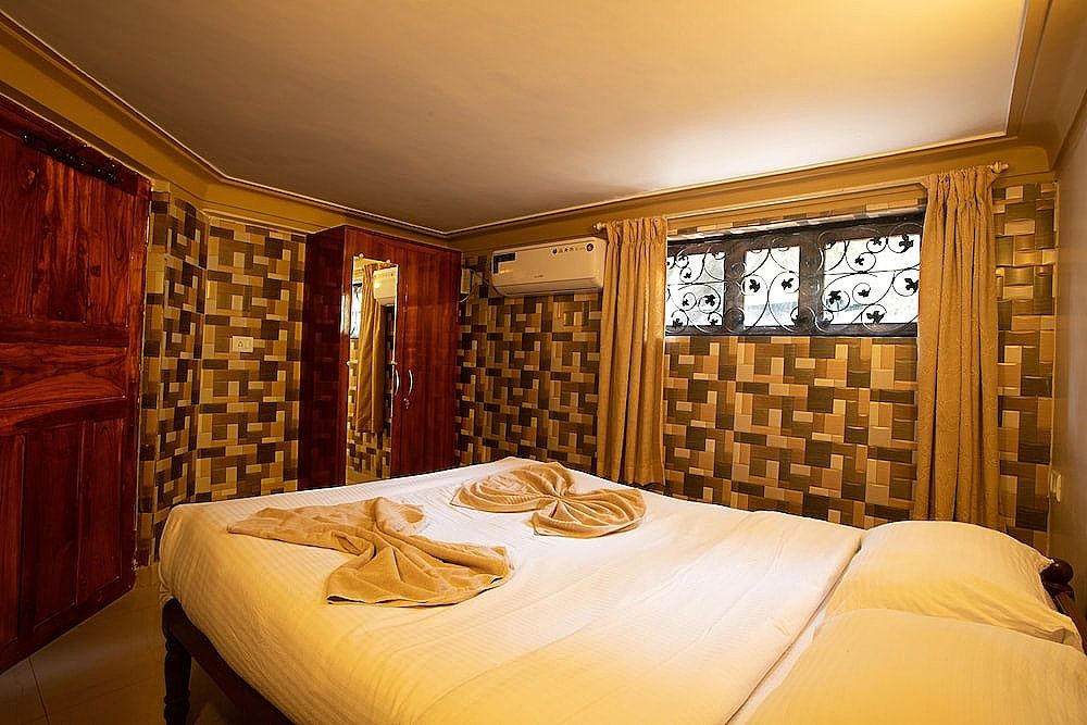 Casa Margarida Standard Apartment, 1 King Bed, Garden View 5