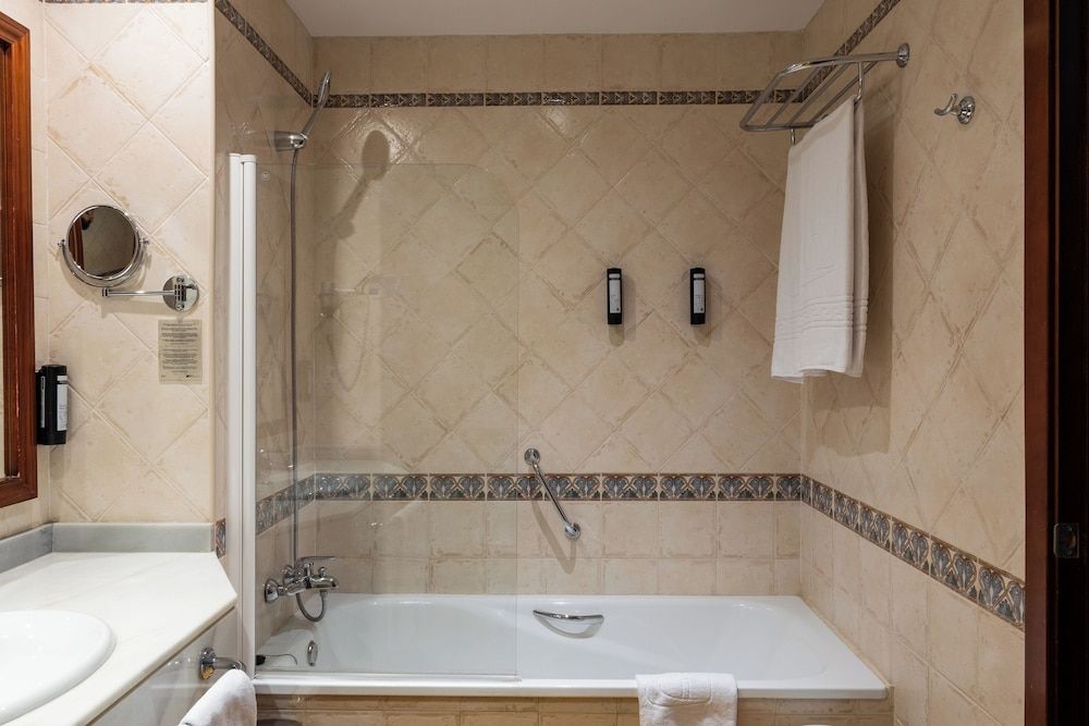 Hotel IPV Palace & Spa Classic Double Room (For Single Use) 4