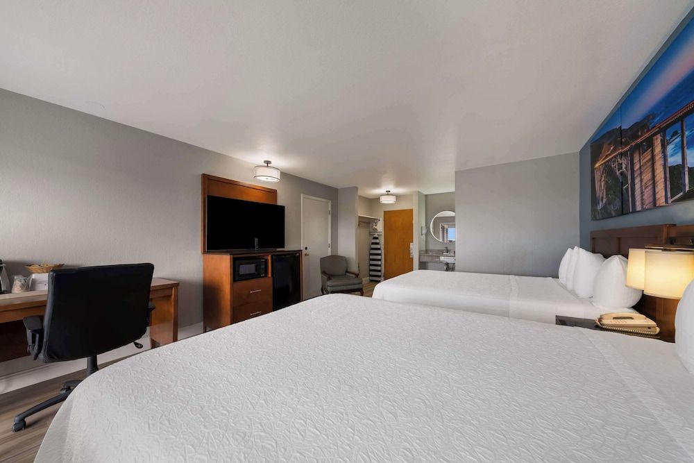 Standard Room, 2 Queen Beds, Non Smoking, Ocean View