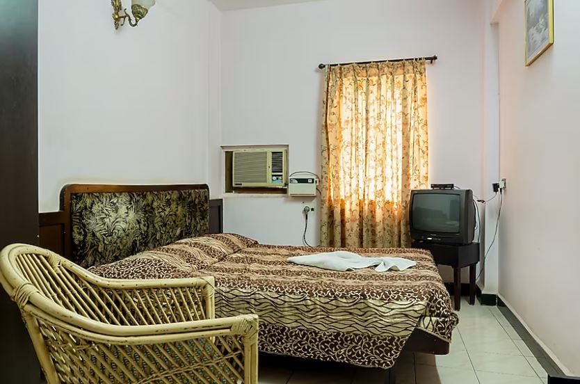 Hotel Menino Ponda Deluxe AC Room