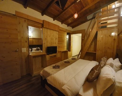 undefined The Alpine Chalet 9