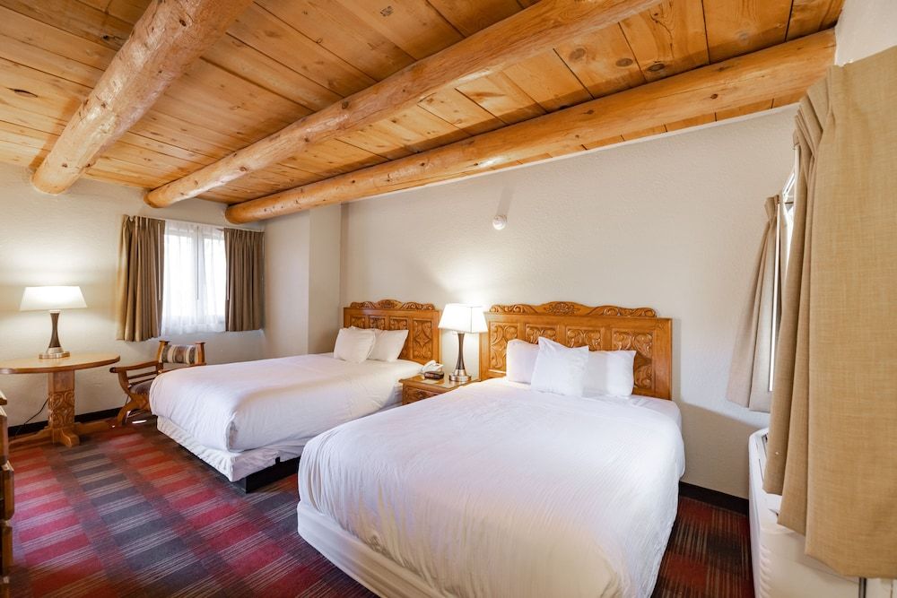 Sagebrush Inn & Suites Standard Room, 2 Queen Beds 2