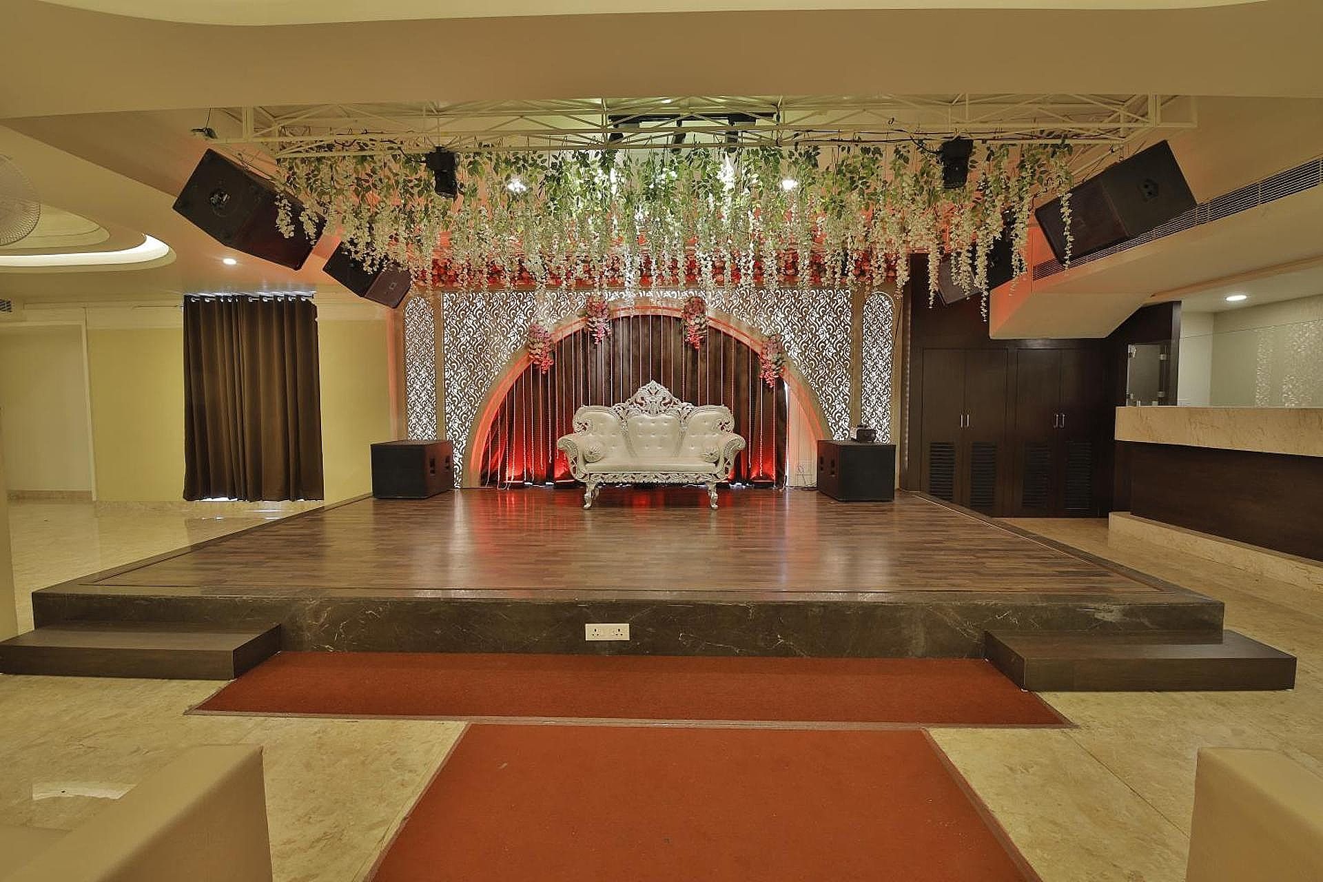 Banquet hall