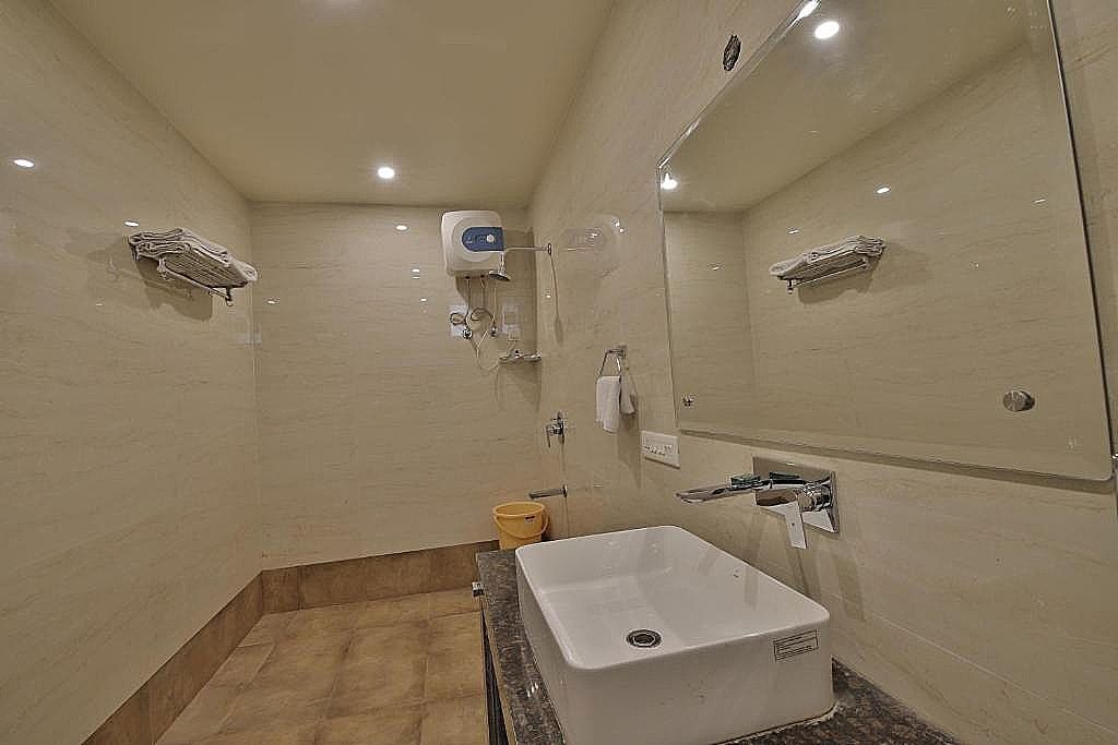 Hotel Grand Safari Deluxe 10