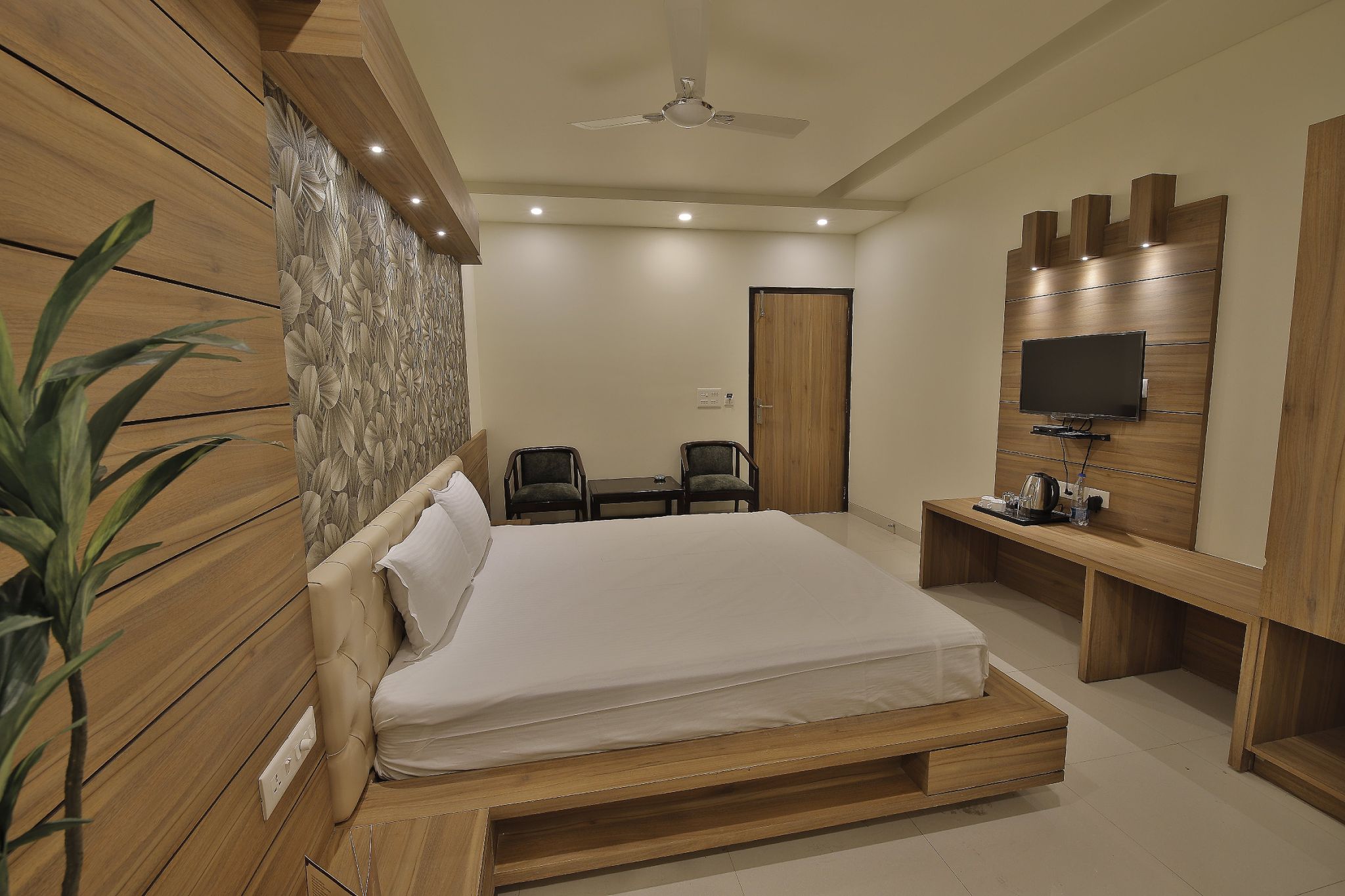 Hotel Grand Safari Deluxe 9