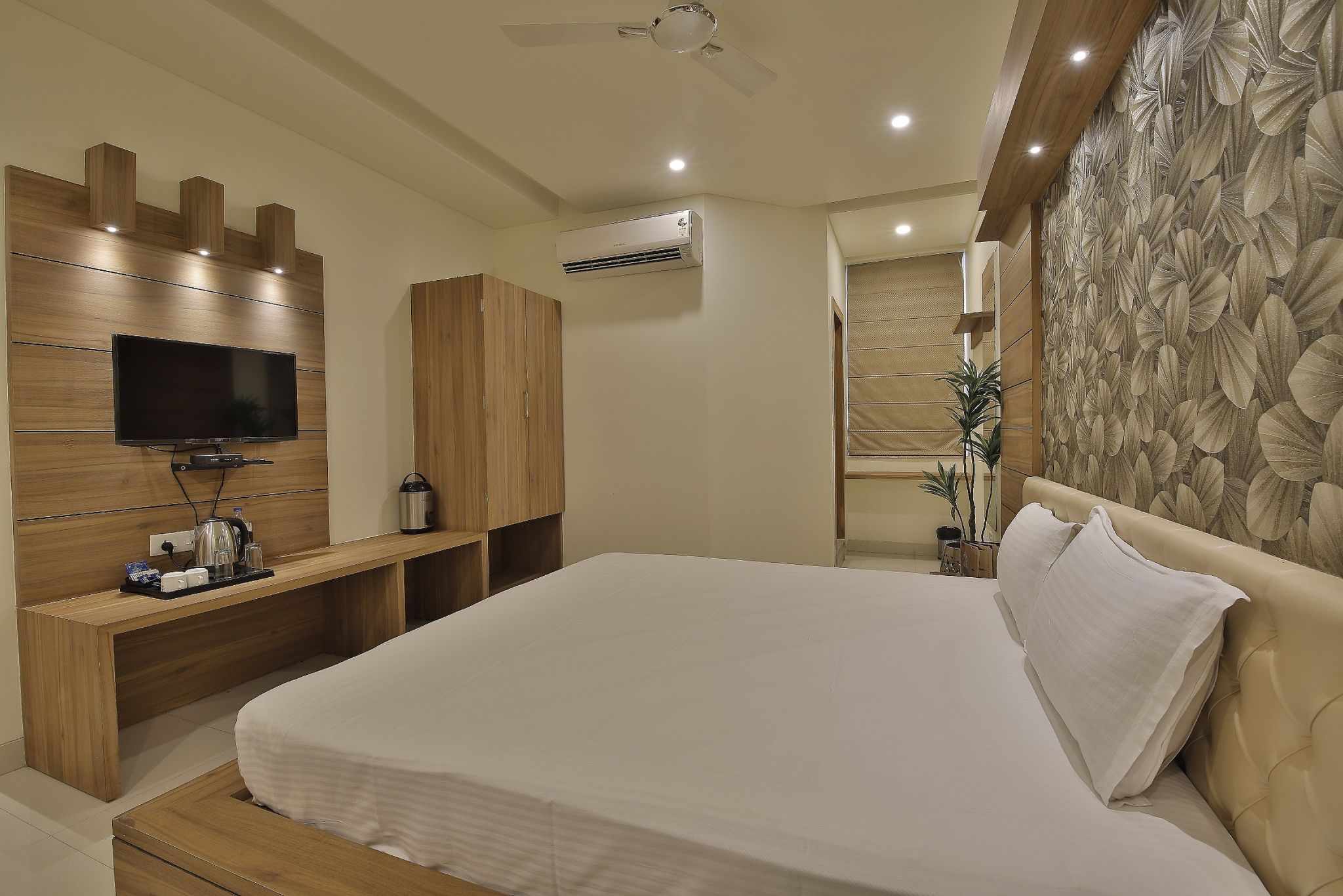 Hotel Grand Safari Deluxe 7