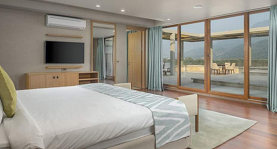 Modi Yoga Retreat Wow Ganges View Suiute