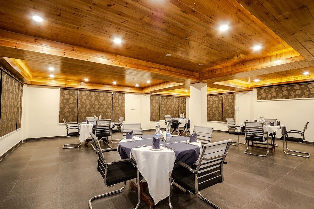 undefined Ashapuri Residency Manali - A Centrally Heated and Air Conditioned Hotel 7