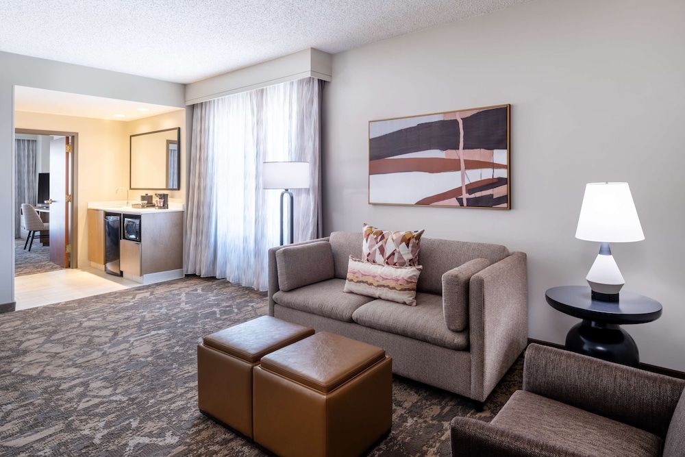 Suite, 1 King Bed, Corner