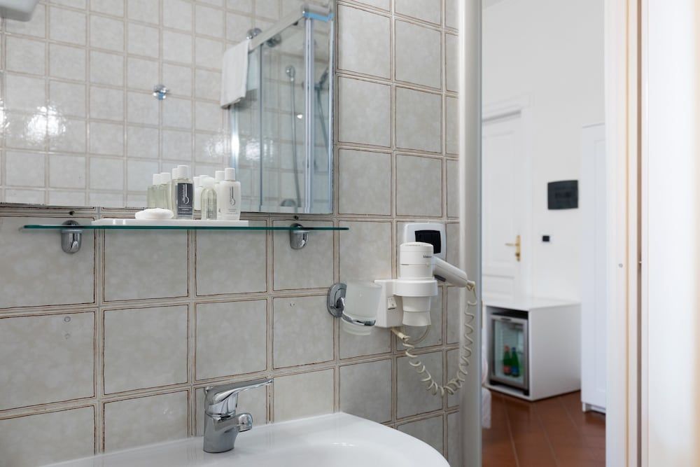 Rex Lifestyle Hotel Standard Double or Twin Room 5