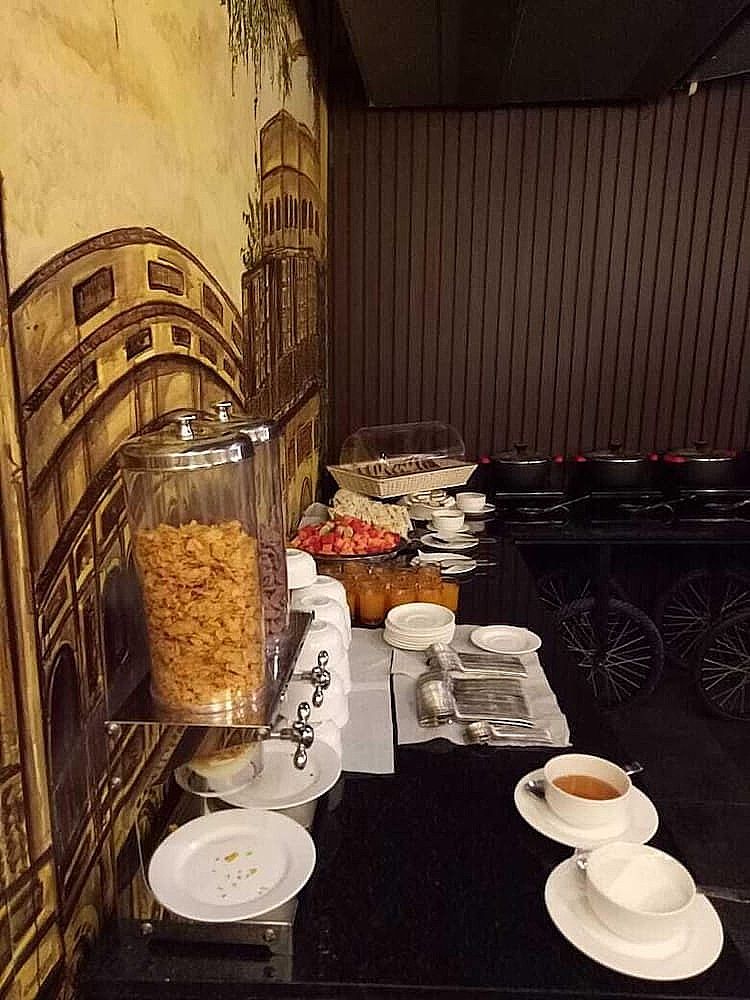 Breakfast area
