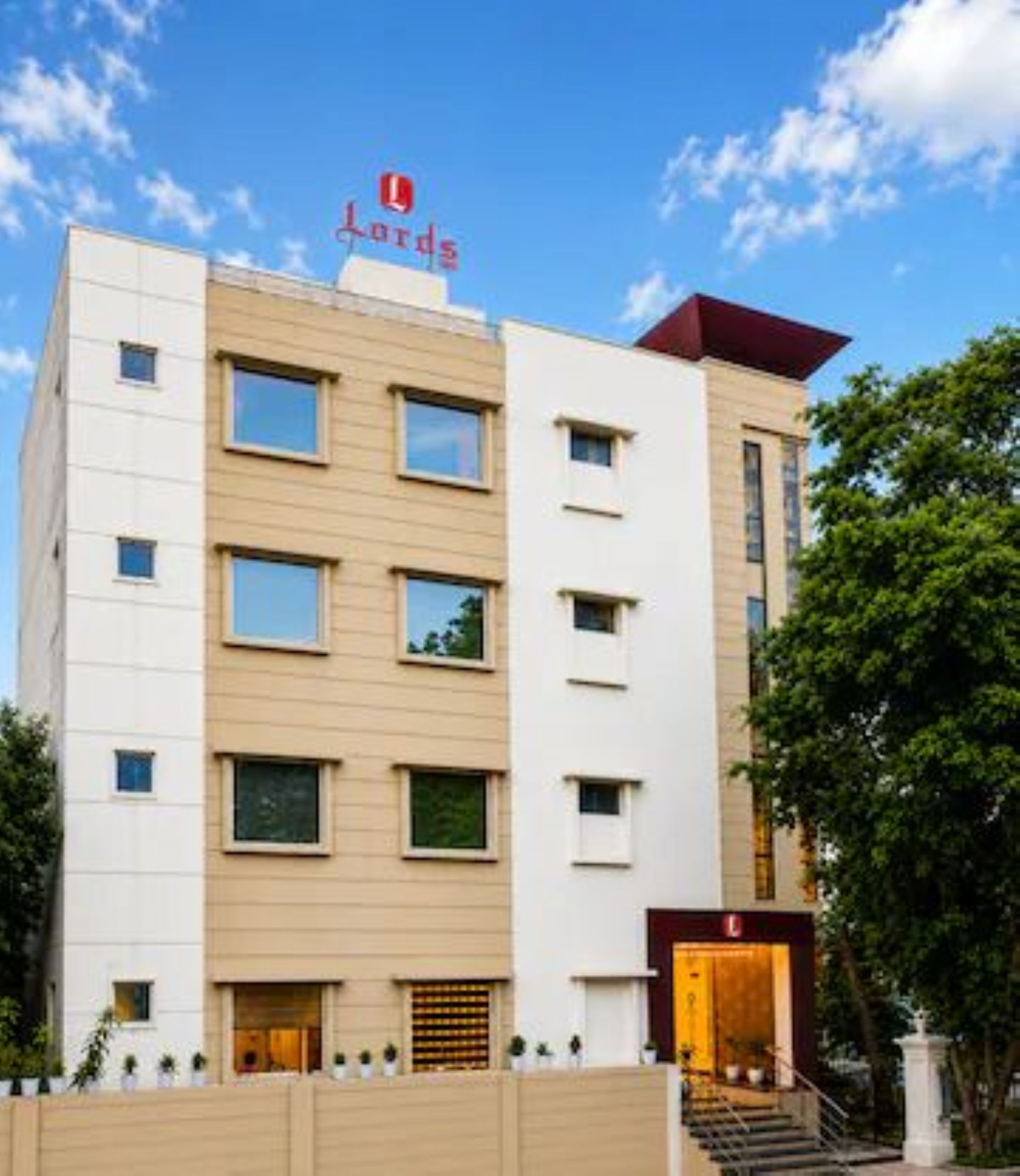 Lords Inn Amritsar (80 Steps to Golden Temple)