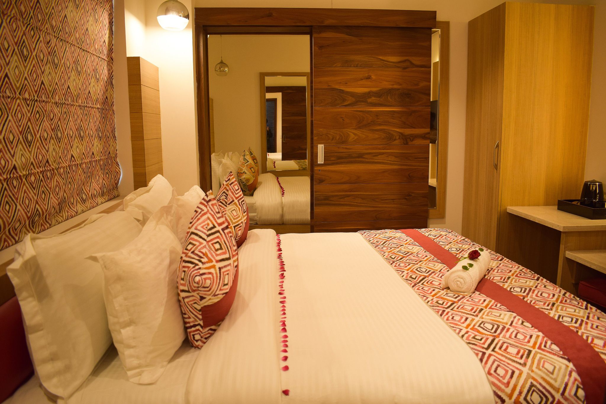 One Earth GG Regency Executive Queen Room 3