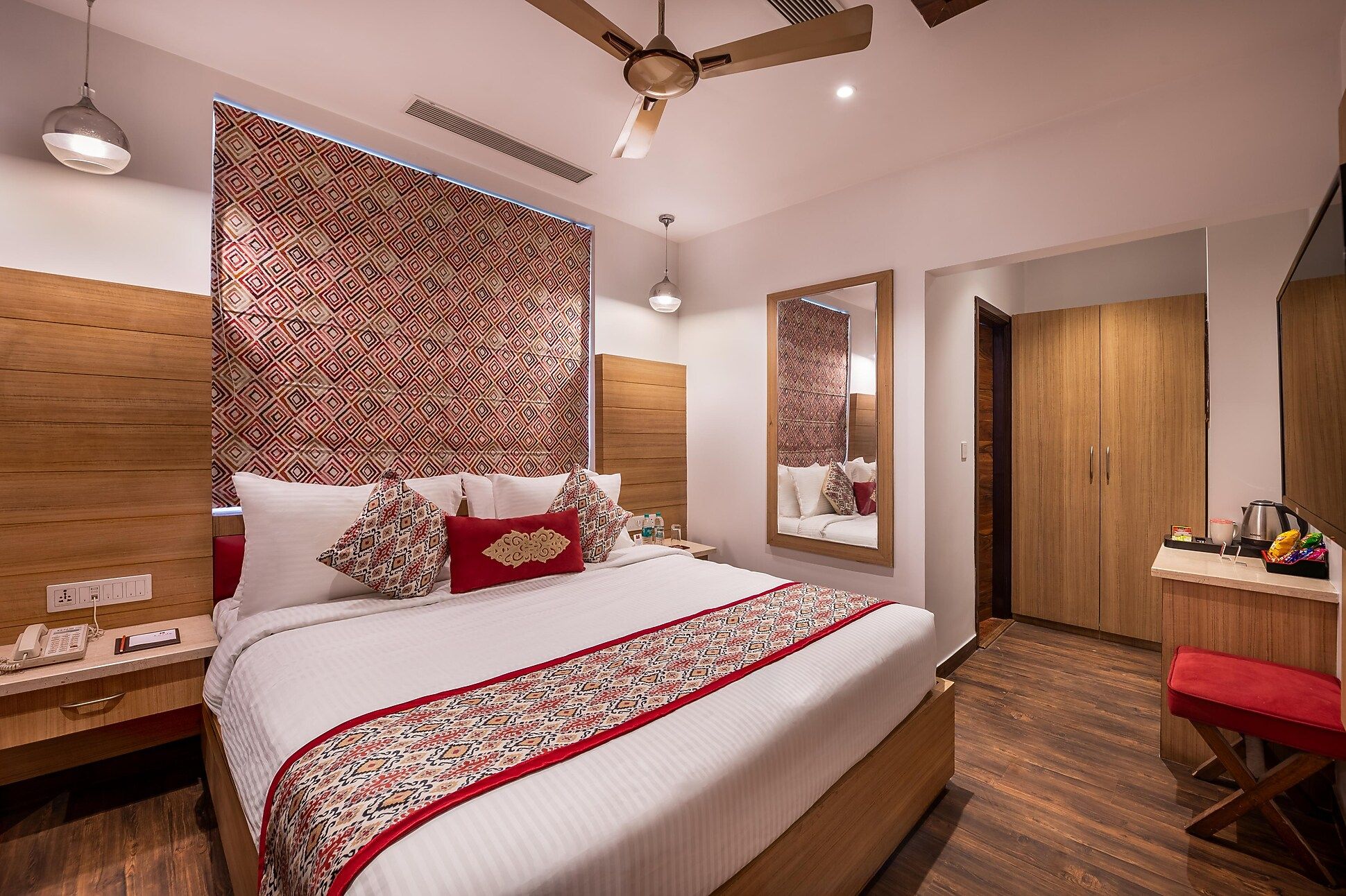 undefined Lords Inn Amritsar (80 Steps to Golden Temple) 4