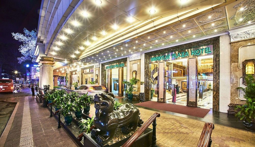 undefined Windsor Plaza Hotel 6