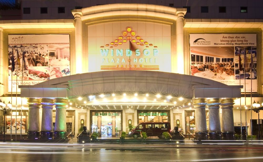undefined Windsor Plaza Hotel 9
