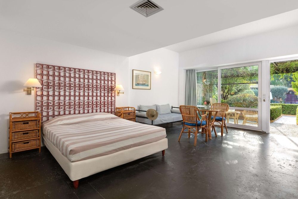 Premium Studio, Terrace, Garden Area
