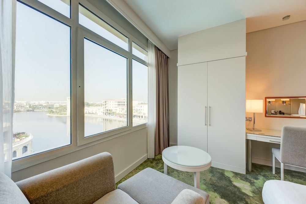 Millennium Lakeview Hotel Deluxe Room, 2 Twin Beds 5