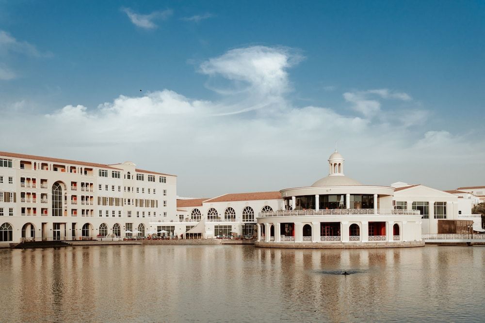 undefined Millennium Lakeview Hotel 3