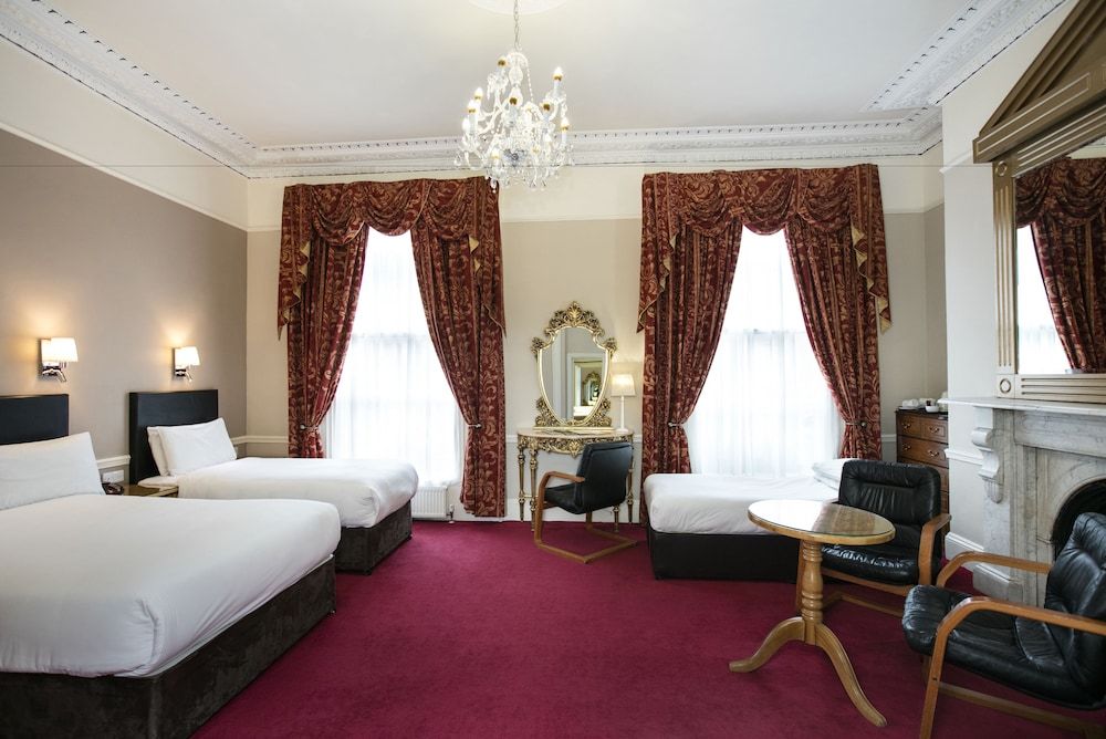 undefined Harcourt Hotel 2