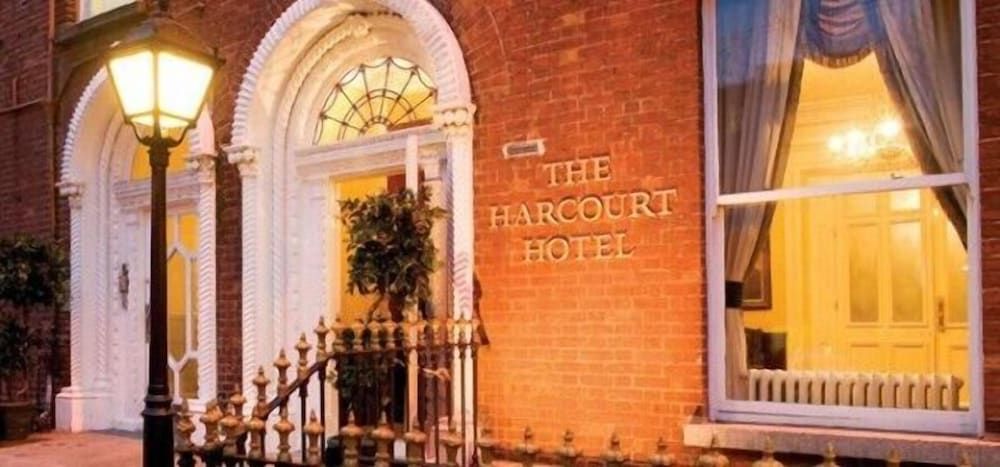 undefined Harcourt Hotel 6