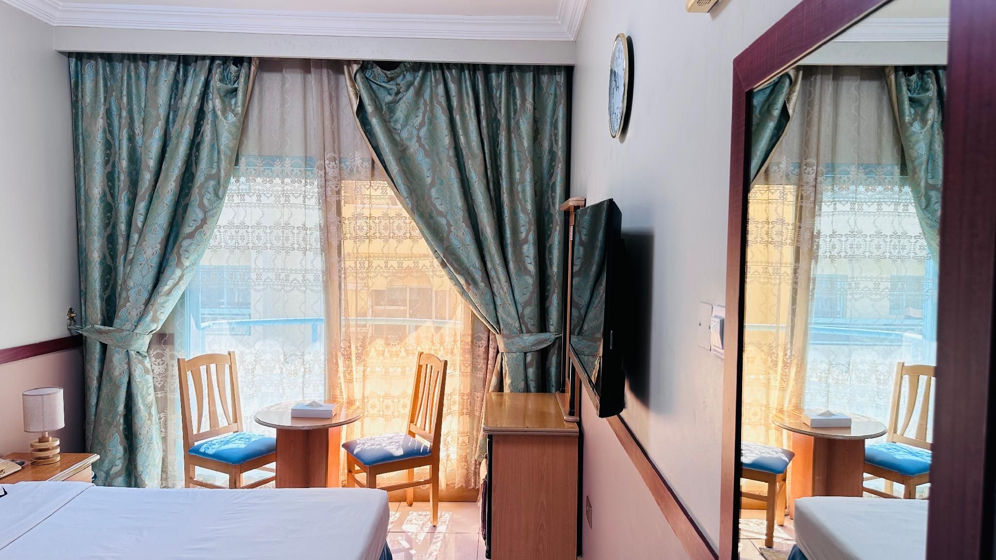 Palette San Marino Hotel Standard King Room 3