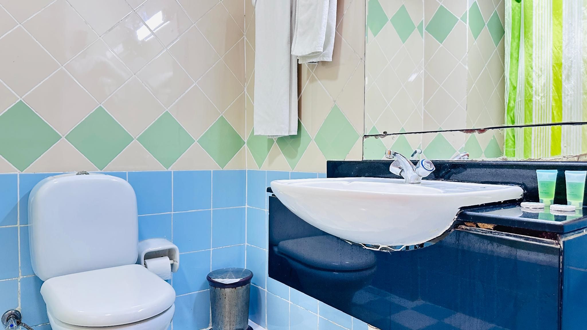 Palette San Marino Hotel Standard King Room 2