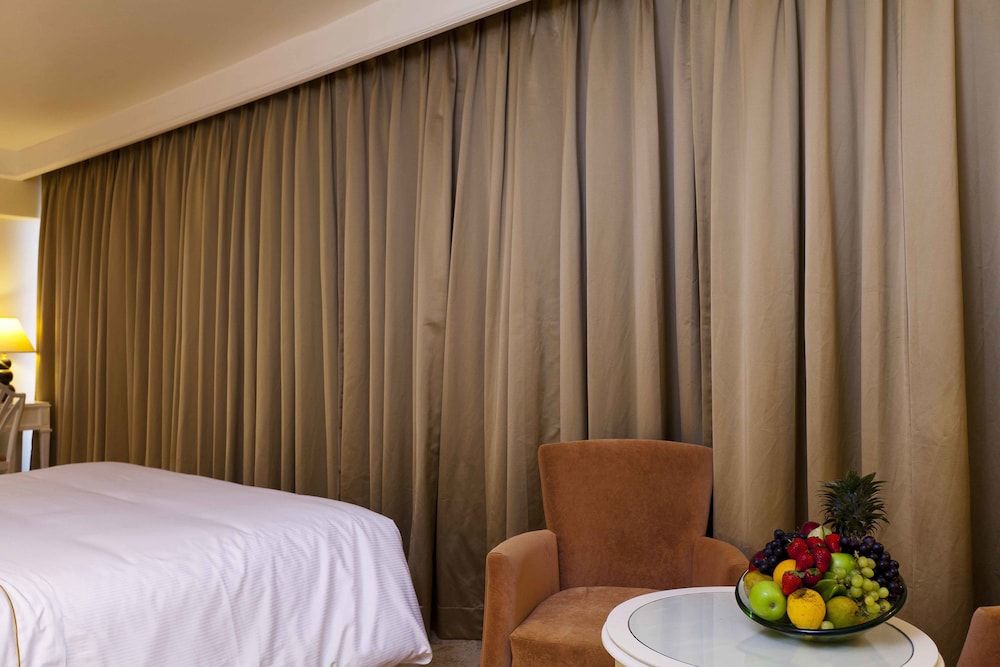 The Kingsbury Colombo Premium Room 3