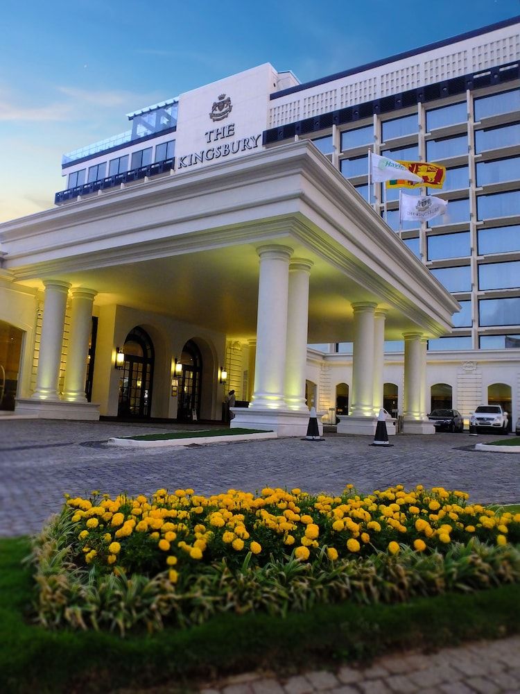undefined The Kingsbury Colombo 4
