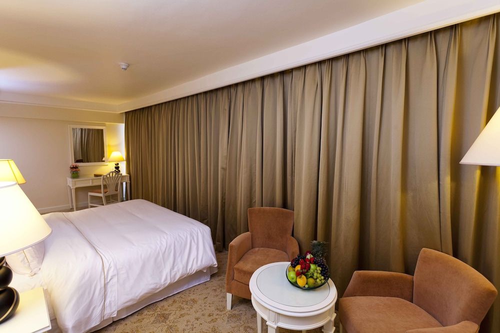 The Kingsbury Colombo Premium Room