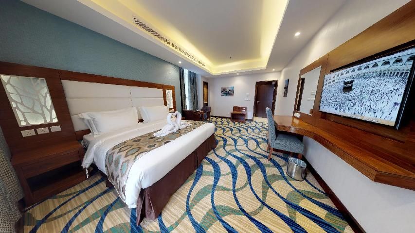 Deluxe King Room
