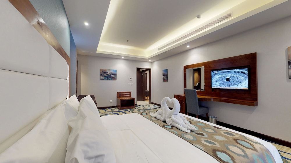 City View Hotel Deluxe Twin Room 2