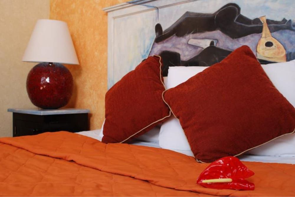 Standard Suite, 1 King Bed