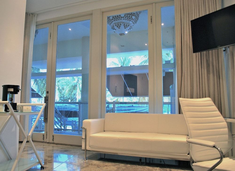 undefined The Fritz Hotel 3