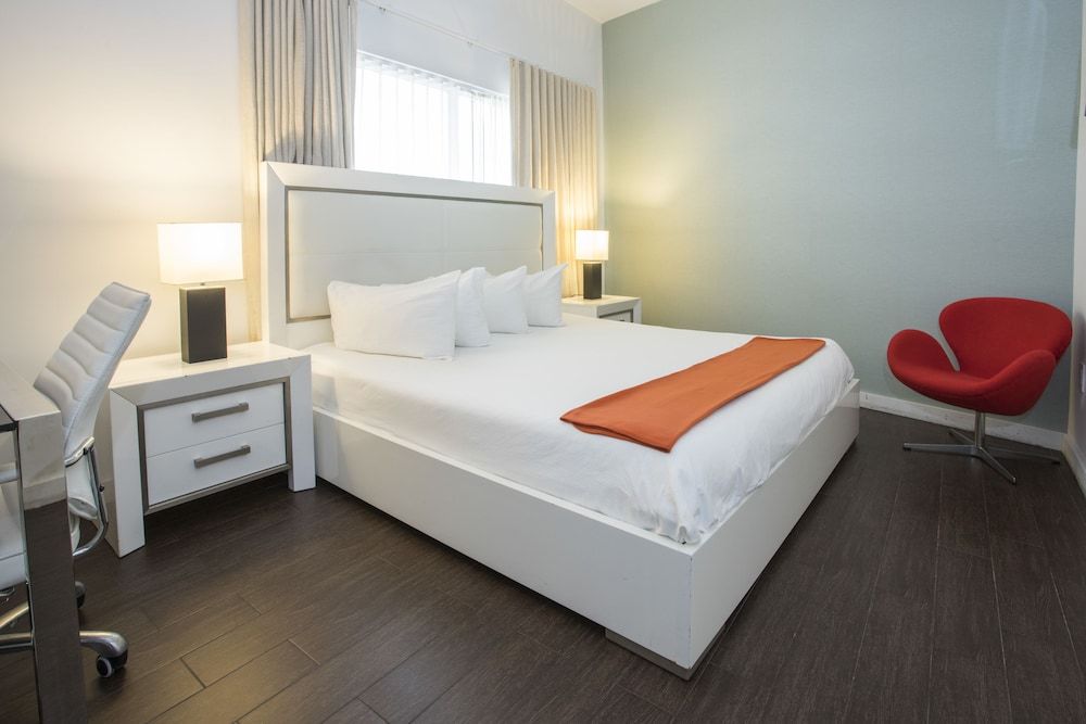 undefined The Fritz Hotel 2